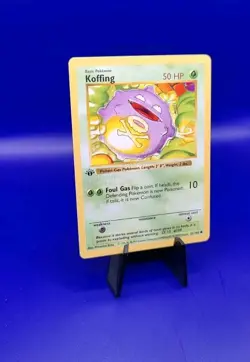Koffing 51/102 1st Edition Shadowless Base Set Pokemon Card TCG WOTC 1999 NM - Image 2