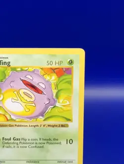 Koffing 51/102 1st Edition Shadowless Base Set Pokemon Card TCG WOTC 1999 NM - Image 5