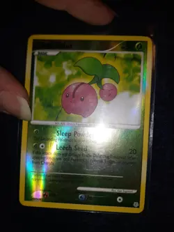 Cherubi Diamond & Pearl Set 75/130 Reverse Holo Pokemon Card. - Image 1