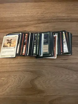 MTG Lot of 152 CardsAaorted Magic The Gathering - Image 1