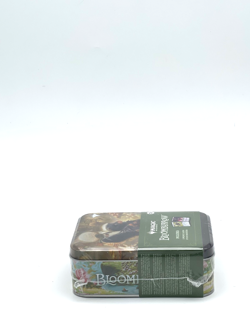 Magic The Gathering BloomBurrow Skunk Collectors Tin MTG - FACTORY SEALED - Image 5