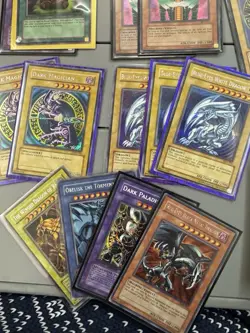 Yu-Gi-Oh vintage Card Lot, 3x DDS-001 Blue-Eyes White Dragon, Dark Magician, etc - Image 2
