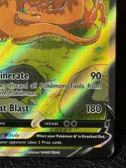 Charizard V SWSH260 Promo - Pokemon TCG: Charizard Ultra Premium Collection - MP - Image 4