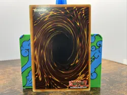 Blue-Eyes Ultimate Dragon GLD1-EN028 Gold Series Limited Edition - Image 3