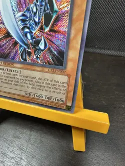 Konami Blade Knight CT1-EN002 Secret Rare Limited Edition Tin LP - Image 4