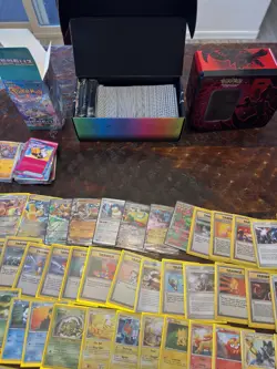 Lot of 250+ Pokemon Cards 1999-2025 Feat. EX, Holo, Reverse Holo and More RARE!! - Image 4