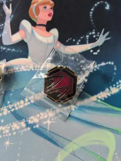 Disney Lorcana Ruby Ink Symbol League Kit Promo Pin - Image 3