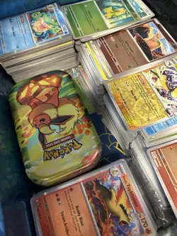 Pokemon Card Lot 1000+ w Holos Suicune Typhlosion Articuno + Tin - Image 3