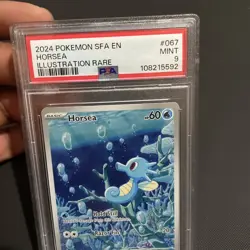 Pokemon TCG: Horsea 067/064 Shrouded Fable Illustration Rare [Near Mint] - Image 3