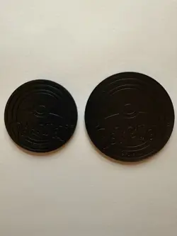 Mega Lucario Jumbo Coin - Silver Rainbow Sparkle Holo & Location Blue Holo Coin - Image 2