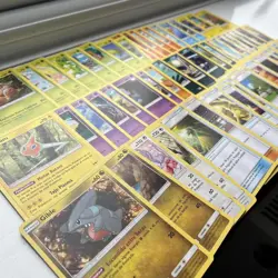 Pokemon Sun And Moon Ultra Prism Spanish Cards Bundle 69 Rares Nintendo TCG Deck - Image 3