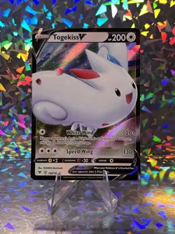 Togekiss V 140/185 - Holo Ultra Rare - SWSH Vivid Voltage 2020 - Pokemon Card - Image 1