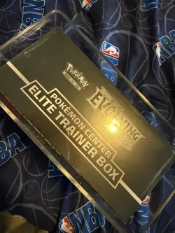 Pokemon TCG Evolving Skies Pokemon Center Elite Trainer Box (ETB) Sealed - Image 2