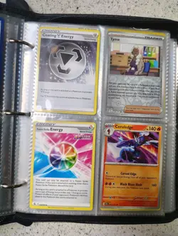 Pokemon Card Binder Filled With 100 Vintage To Modern Cards. See Description - Image 5