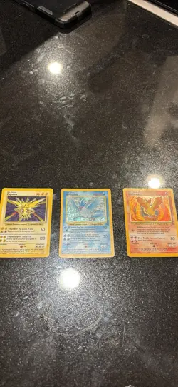 Pokemon TCG Fossil Holo Card Lot - 3 Legendary Birds Zapdos Articuno Moltres - Image 1