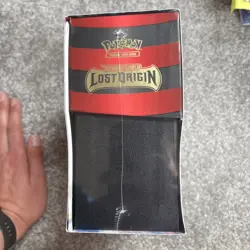 1x Pokemon Lost Origin Elite Trainer Box - New & Sealed - Image 2