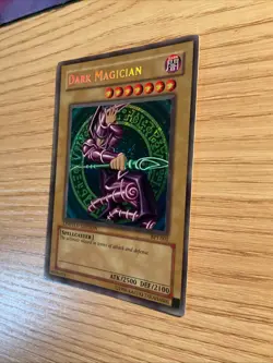 Yugioh - Dark Magician BPT-001 Secret Rare (2002 Collectors Tin) VLP - Image 3