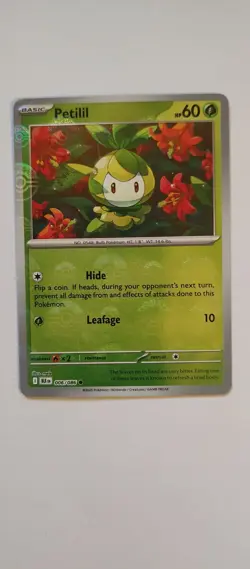 Petilil 006/086 Poke Ball Pattern Black Bolt Pokemon TCG - Image 1