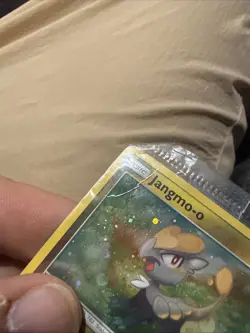 POKEMON JANGMO-O 75/111 TOYS R US PROMO CARD SEALED - Image 2