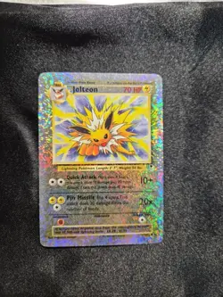 Pokemon Jolteon 14/110 Legendary Collection Reverse Holo - Image 2