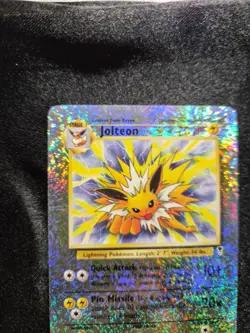 Pokemon Jolteon 14/110 Legendary Collection Reverse Holo - Image 3