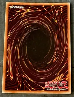 Blue-Eyes White Dragon MVP1-ENGV4 Secret Gold Rare Limited Edition Yugioh NM VLP - Image 2