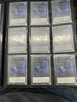 Huge Yu-Gi-Oh card binder lot – approximately 700 cards total All HOLO And Rare - Image 3