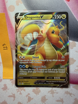 Pokemon TCG Dragonite V SWSH 154 Promo Holo NM - Image 1