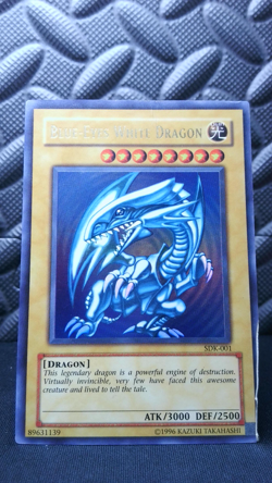 | Yugioh Blue-Eyes White Dragon SDK-001 Ultra Rare Starter Deck Kaiba DMG 🔥 | - Image 2