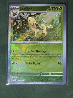 Leafeon 005/131 - Masterball - Pokemon Prismatic Evolutions SV8.5 - Image 1