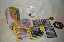 LOT OF POKEMON CARDS - Image 1