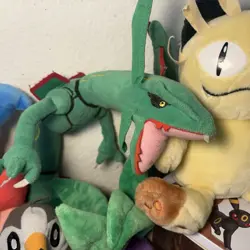Pokemon Huge Lot Plush Figures Charizard Rayquaza Meowth Funko Victini VTG Pin - Image 2