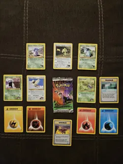 Empty Giovanni Wrapper, NM 12 Cards 2000 Gym Challenge Pokemon TCG Card Lot - Image 1