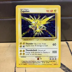 Pokemon Zapdos Base Set Holo 16/102 Rare MP Vintage Card - Image 1