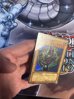YUGIOH! - Dark Magician SYE-001 Super Rare 1st Edition Italian HP (WNU) - Image 4