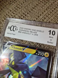 Vikavolt V 060/189 Holo Shiny Pokemon TCG Card Darkness Ablaze 2020 [BCCG 10] - Image 3