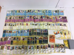 Job Lot of Pokemon Cards / sleeves and Tin, Mixed Condition (R8) - Image 4
