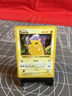 Vintage 1999 Pokemon Shadowless Red Cheeks Pikachu 58/102 Card NM - Image 1