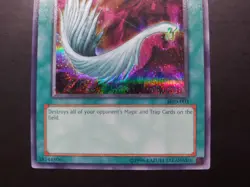 Yugioh - Harpie's Feather Duster SDD-003 Prismatic Secret Rare Promo - Image 3