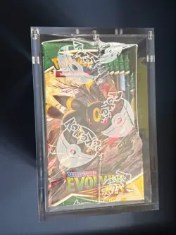 Pokemon TCG Sword & Shield Evolving Skies Booster Box New Sealed With Acrylic - Image 2