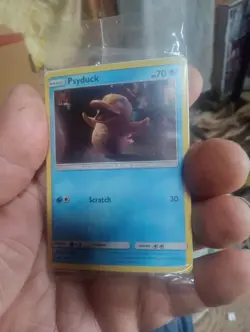 Pokemon Psyduck Detective Pikachu Promo Holo SM199 70 HP The Pokemon Company - Image 1