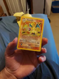 Wizards of the Coast Pokemon TCG Base Set Charizard 4/102 Holo Rare 120 HP 1999 - Image 1
