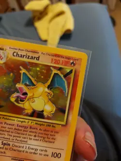 Wizards of the Coast Pokemon TCG Base Set Charizard 4/102 Holo Rare 120 HP 1999 - Image 4