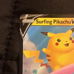 Pokemon TCG - CELEBRATIONS - SURFING PIKACHU V 008/025 - Image 2