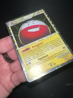 Pokemon TCG Electrode Prime Holo Card 93/102 Triumphant Ultra Rare NM - Image 3