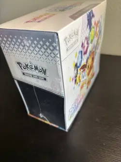 Pokemon TCG Scarlet & Violet Prismatic Evolutions Elite Trainer Box ETB DMG g - Image 4