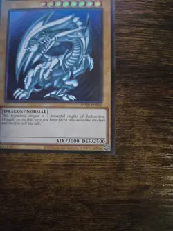 Blue-Eyes White Dragon Ultimate Rare OP28-EN001 NM Yugioh - Image 3