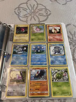 Pokemon TCG Binder Lot Charizard, Mewtwo, Rayquaza, Holo, Foil, Regular, English - Image 4