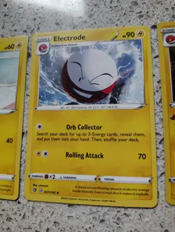4 Pokemon cards Voltorb, Electrode 1999, 2020 Holo & Regular, Lightning Energy - Image 4