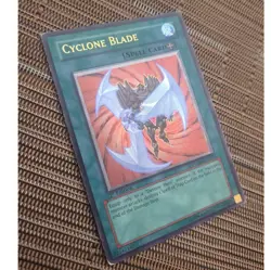 1996 Yu-Gi-Oh! 1st Edition Cyclone Blade POTD-EN043 Ultimate Rare Card - Image 4